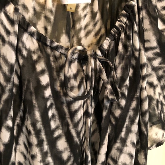 Calvin Klein semi sheer blouse - Picture 2 of 9